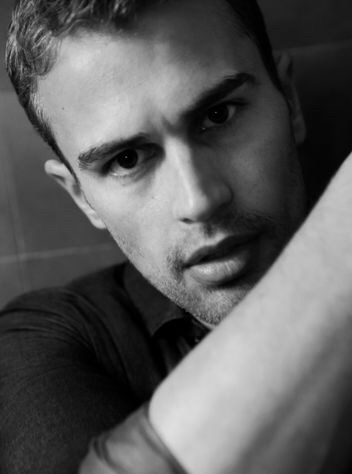 INTERVIEW: Theo James Tells Us How You Can Seduce Him